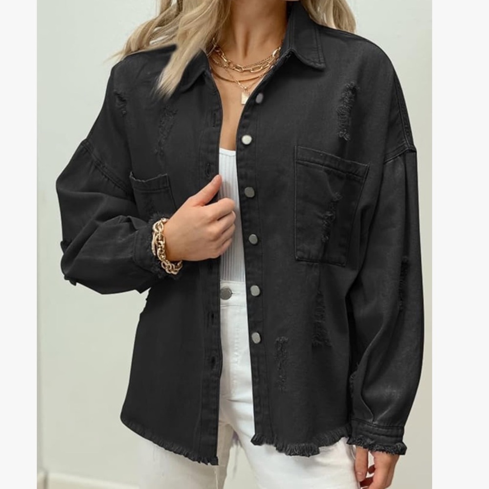 No brand Women’s Black Oversized Distressed Heavy Cotton Button Up Size Small